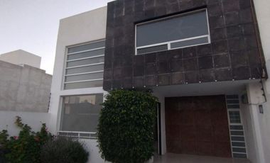 CASA EN VENTA MILENIO III