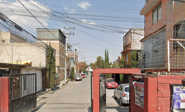 Casa en venta en Paseos de Ecatepec, Ecatepec de Morelos Edo. Méx, ¡Acepta créditos!