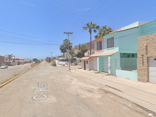 C. Hierro, Vista Hermosa, Ensenada, Baja California, México. Hermosa casa en remate. Oportunidad única de inversión. no créditos.