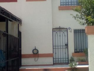 Se vende preciosa casa de 2 recámaras en Villas del Real 6a Sección, Tecamac