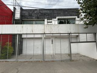 Oficina - Bodega en Venta en Ladron de Guevera en Guadalajara, Jalisco