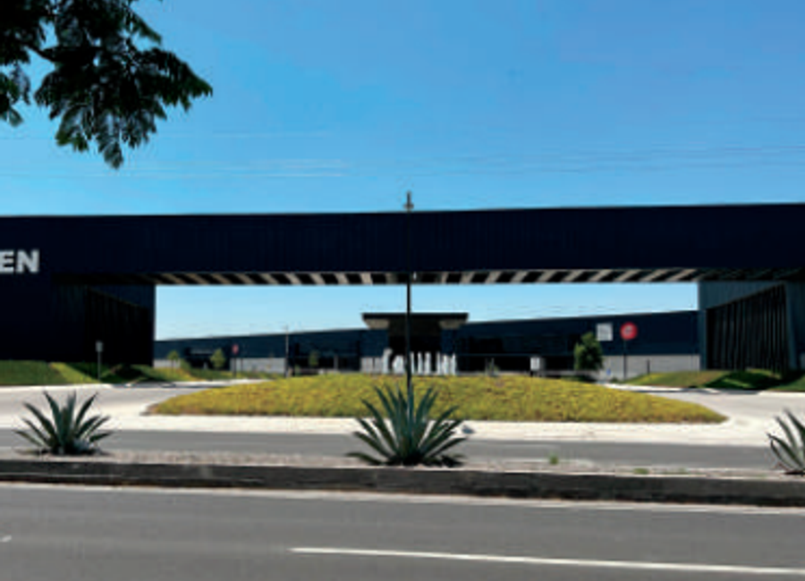 Warehouse for rent near to the airport / Bodegas en renta cerca del