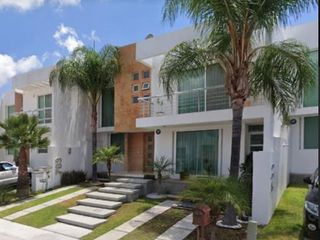 Hermosa Casa en Venta en Juriquilla Querétaro, Juriquilla, Querétaro