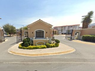 Casa en venta en Cerradas de Cumbres, Monterrey, N.L.  ¡Compra directamente con los Bancos!