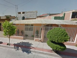 Casa en venta en Valparaiso  La Carmona' León de los Aldama Gto''