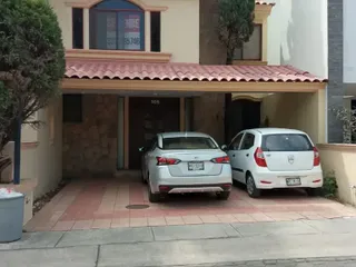 Casa En Venta En Coto Puerta Del Sol, Zona Virreyes De Lujo Zapopan