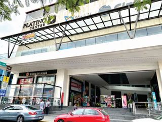 EXCELENTE LOCAL COMERCIAL EN VENTA EN PLAZA PLATINO CENTER. JARDINES DE SAN MANUEL PUEBLA.