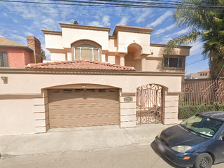 HERMOSA CASA EN CONSTITUYENTES TIJUANA BAJA CALIFORNIA NORTE