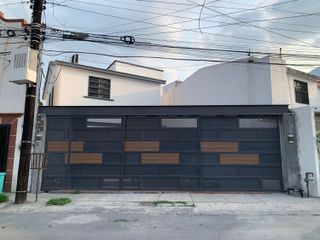 CASA EN VENTA  COLONIA LOS CEDROS ZONA CUMBRES MONTERREY NUEVO LEON