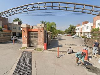 Casa Villa Morelos 2da Sección, Emiliano Zapata Morelos ¡Compra directa con el Banco, no se aceptan créditos!