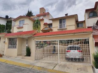 Casa En Venta Junto A Arboledas.