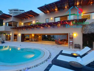 Exclusiva casa en renta vacacional con alberca e inigualable vista al mar