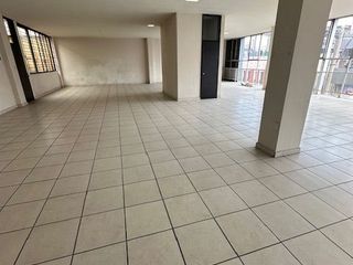 RENTA DE EDIFICIO 2 PISOS PARA ESCUELAS U OFICINAS EN EL CENTRO DE AGS