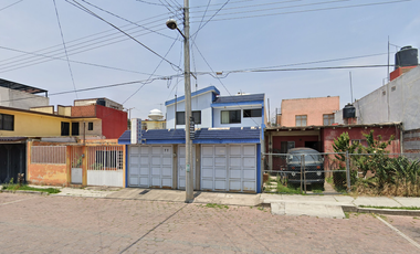 CASA EN REMATE COL. LOMA BONITA A0512