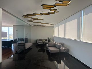 Oficina acondicionada en renta