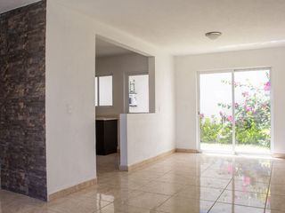A POCOS MINUTOS DE PLAZA SAN DIEGO Y PERIFÉRICO VENTA CASA DE  143 M2  CON ROOF GARDEN EN FRACCIONAMIENTO I