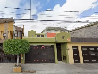CASA EN VENTA EN INDUSTRIAS, SLP.