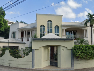 SE VENDE BONITA Y AMPLIA CASA EN CANCUN, QUINTANA ROO