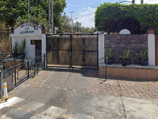 Casa en "Fraccionamiento Hacienda la Alborada"