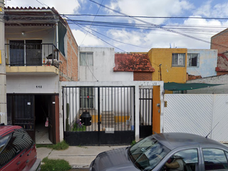 CASA EN REMATE COL. MORELOS II, AGUASCALIENTES A0512