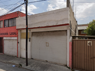 CASA EN REMATE COL. MODERNA DE LA CRUZ, TOLUCA A0512