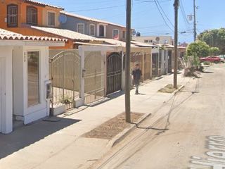¡¡Invierte Inteligente, Compra en Remate !!Venta Hermosa casa en excelente Zona, Col. Vista Hermosa, Ensenada, BC.