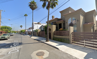¡¡Atención Inversionistas!! Venta de Casa en Remate Bancario, Col. Tijuana, Baja California.