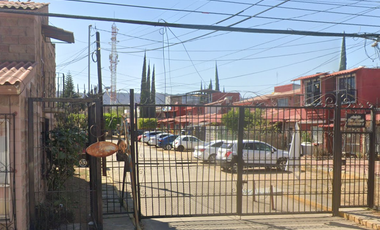Inversión Segura y Rentable en Bienes Raíces, Casa en Col. Rinconadas Villas Xoxo, Oaxaca.