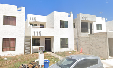 CASA EN REMATE COL. LAS AMERICAS 2 A0512