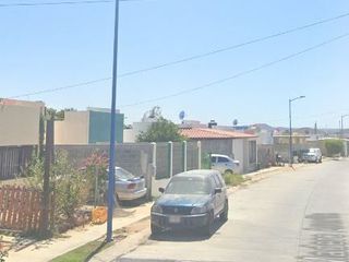 ¡¡Invierte Inteligente, Compra en Remate !! Venta de Casa en Fraccionamiento, Col. Costa Dorada, San José del Cabo, BC.