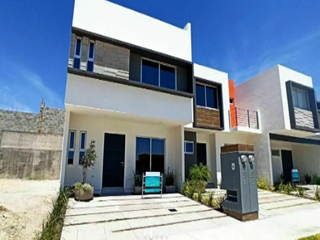 CASA EN VENTA EN CANTERAS DE SAN JOSE, AGUASCALIENTES.