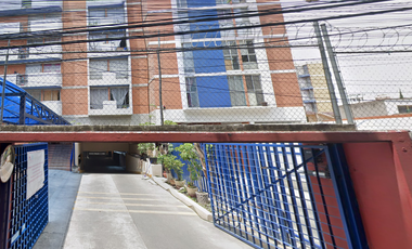 CASA EN REMATE BANCARIO EN MIGUEL HIDALGO, CDMX -LU01