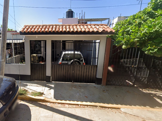 -Casa en Remate Bancario-Almendros Mz 12  Col. La Parota, Puerto Escondido, Oaxaca