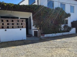 Furnihsed Guest House Studio,  Casita Estudio Amueblada completamente