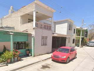 venta hermosa casa en arroyo de la canada