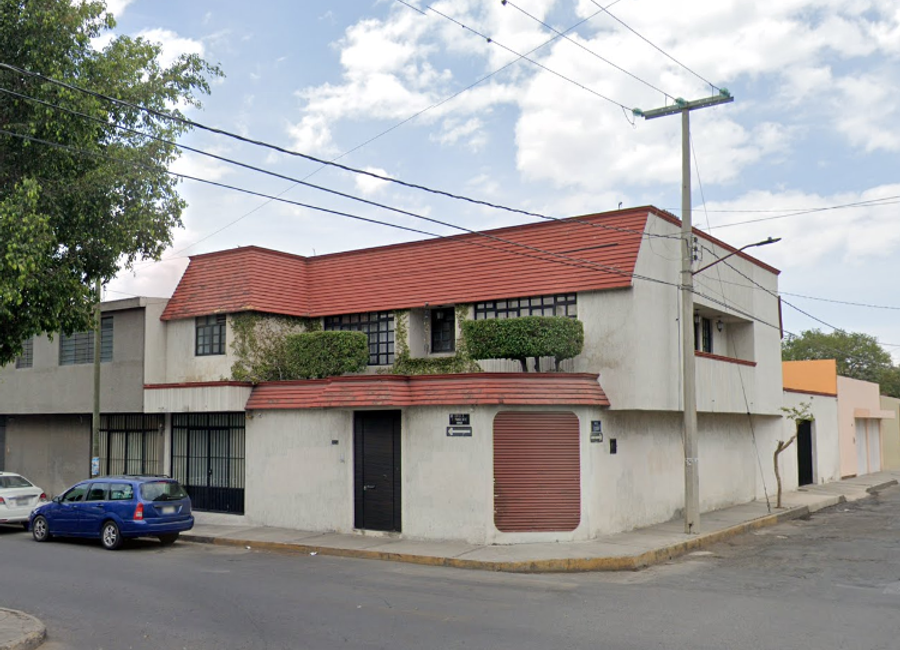 VENTA EN PUEBLA EN LA COLONIA ARCADIA