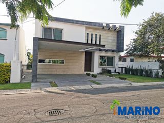 Hermosa Casa en venta. Lomas de Cocoyoc