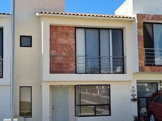 MIRADOR  Cielo vista  3 rec  2.5 baños  Privada cerca del parque