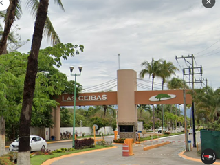 Casa en fraccionamiento ubicado en colonia Las Jarretaderas con 5 recamaras y 180m2, a unos minutos de El tigre Club de Golf.