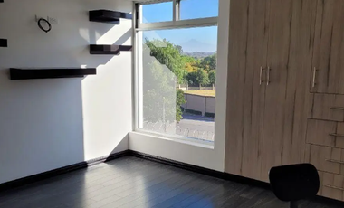 VENTA DE HERMOSA CASA