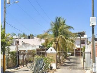 ¡¡Haz Que Tu Dinero Trabaje Para Ti Hoy !! Venta de Hermosa Casa en Exclusiva Zona, Col. Parque Las Pakmas, Puerto Vallarta, Jal.
