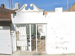 Casa En Remate Bancario En Noticieros, Periodistas, Aguascalientes, Aguascalientes