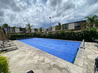 VENTA DE CASA 3 RECÁMARAS CADA UNA CON SU BAÑO