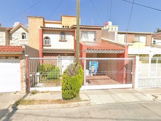 CASA EN JARDINES DE LA CONVENCION AGUASCALIENTES SUPER ATRACTIVA