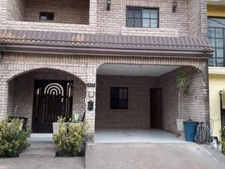 CASA EN VENTA EN SANTIAGO, NUEVO LEÓN, ZONA JARDINES DE LA BOCA, CIUDAD EL CERCADO, N.L., A 2 CUADRAS DE CARRETERA NACIONAL, SUPER UBICADA.