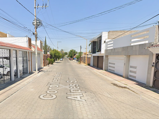Así se sienten las inversiones que sí valen la pena!! Venta de Casa en Remate Bancario En Jardines De La Concepción II , Aguascalientes.