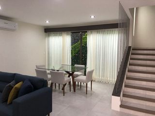 CASA AMUEBLADA CÉNTRICA EN RENTA EN CD. DEL CARMEN