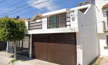 HERMOSA CASA EN EL CONDADO PLUS LEON GUANAJUATO