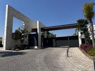LOTE RESIDENCIAL EN LOMAS DE ANGELOPOLIS, PARQUE ADARA, 200.15 m2