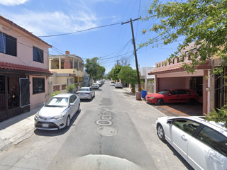 ¡ Casa En Venta ! (Remate) - Unidad 1er Sector, San Nicolás, N. L.